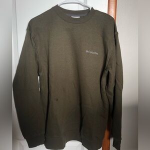 Men’s Columbia sweatshirt